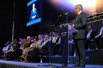Tăriceanu şi-a lansat candidatura: Românii sunt chemați la urne pentru a schimba nu un om, ci un regim